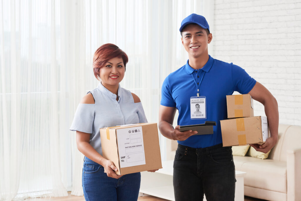 International Courier Services in Noida